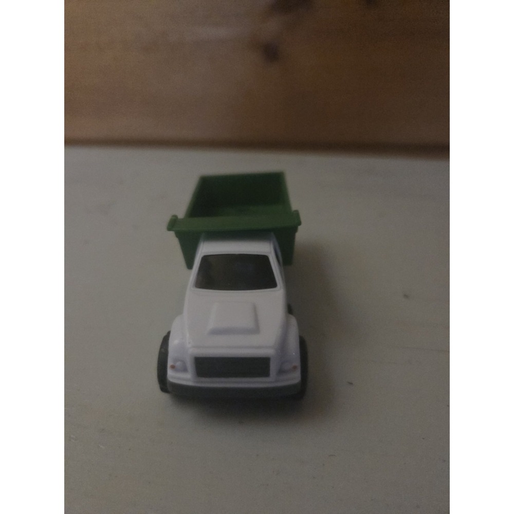 John Deere Ertle Dump Truck White Green Construction Toy Car For Children